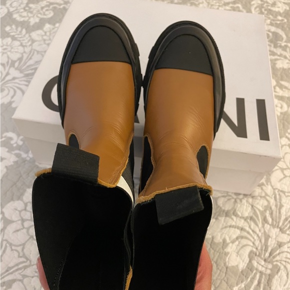 Ganni Chelsea Boots - Picture 7 of 10